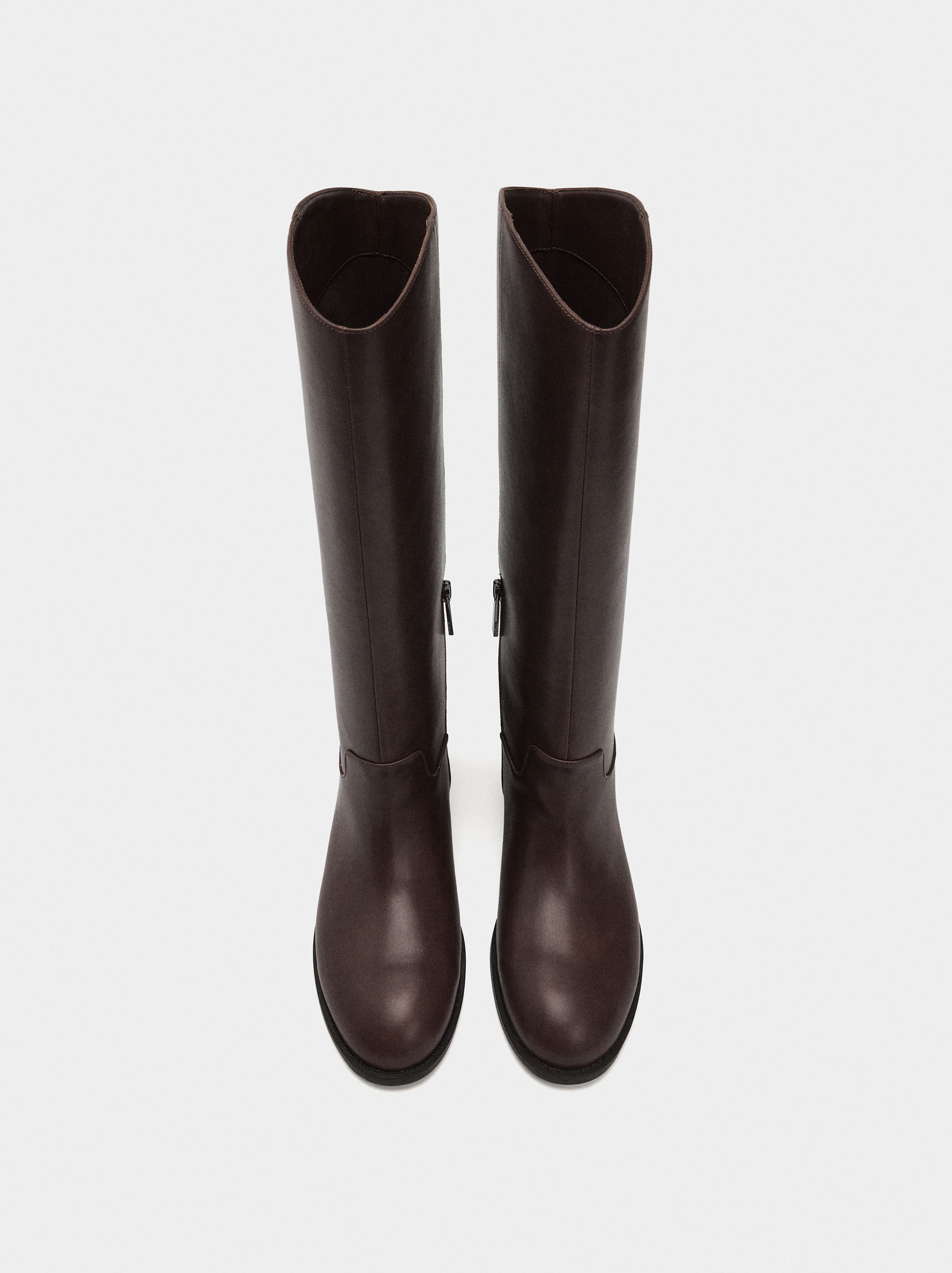 Botas de cano alto tacão baixo