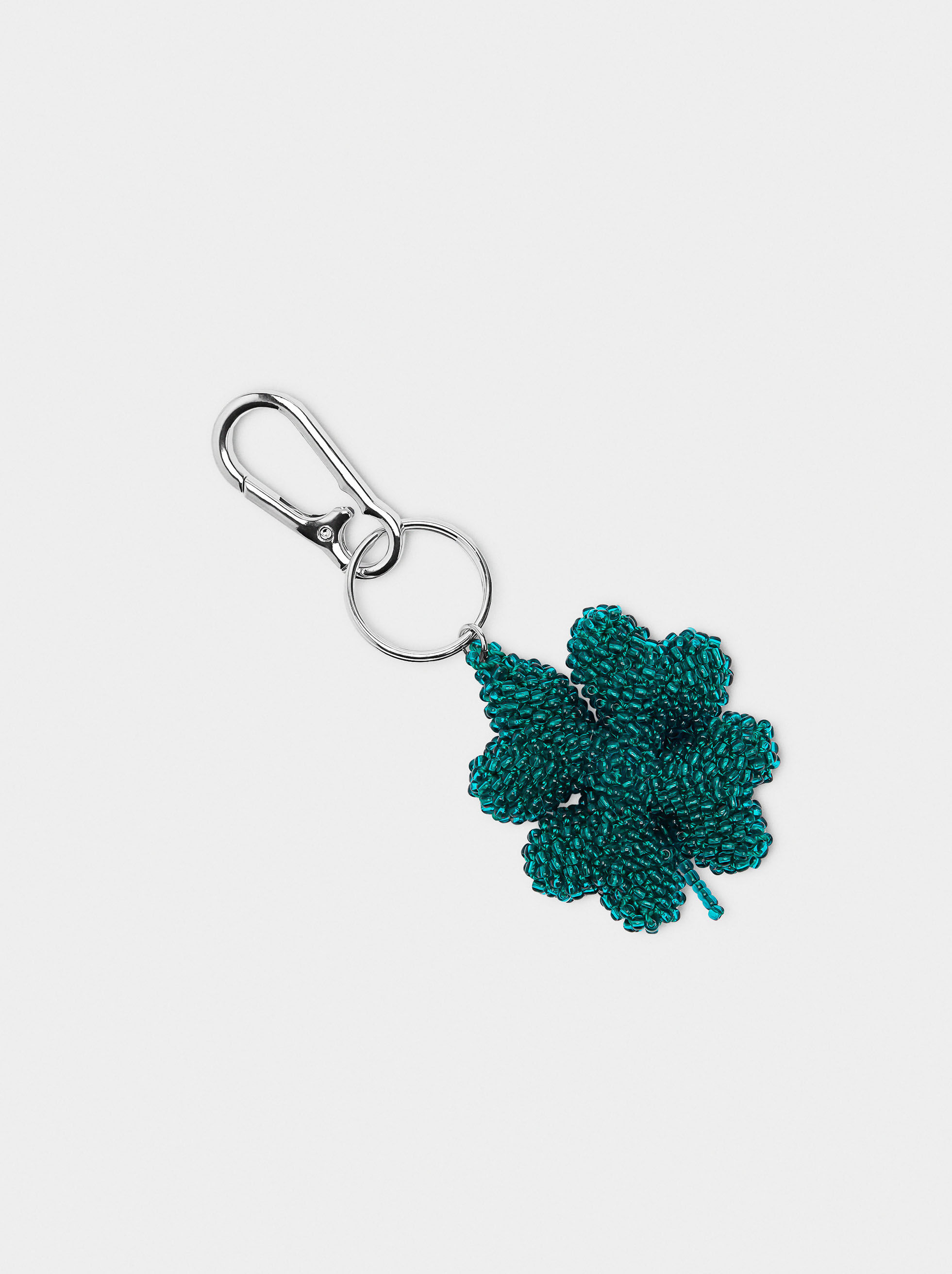Porta-chaves charm trevo de missangas