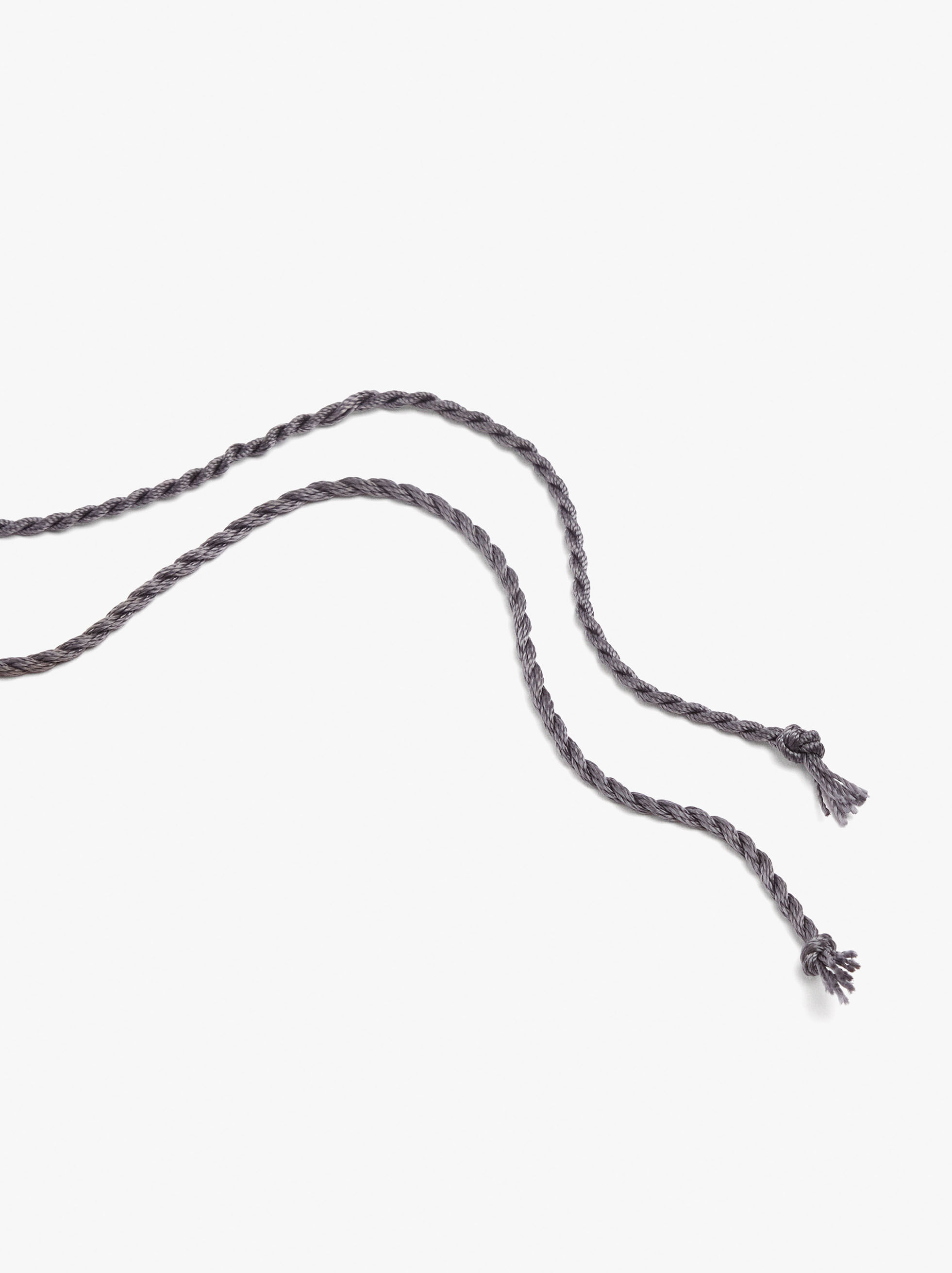 Pulseira de pé cordão com guizos