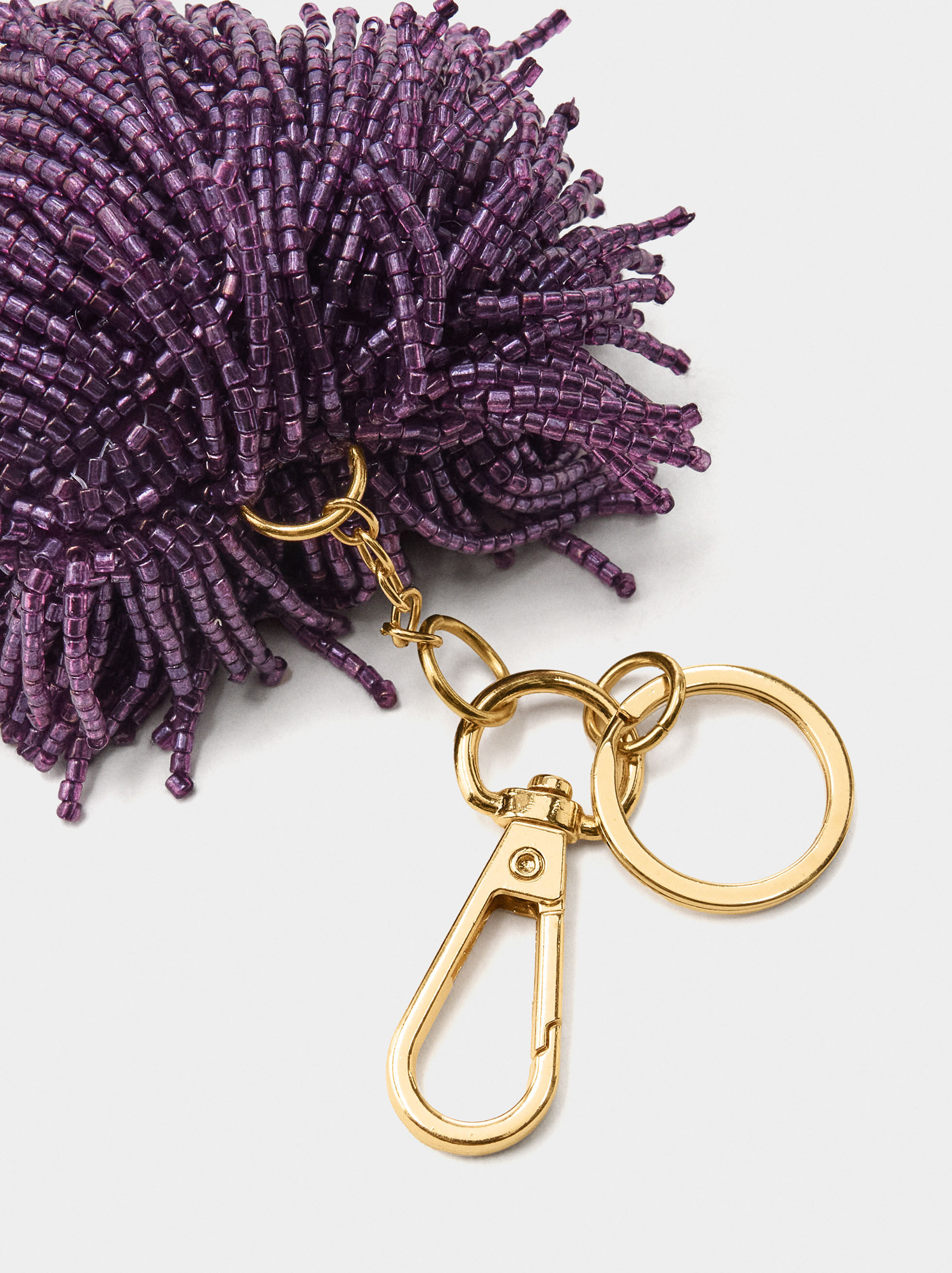 Porta-chaves charm coração de missangas