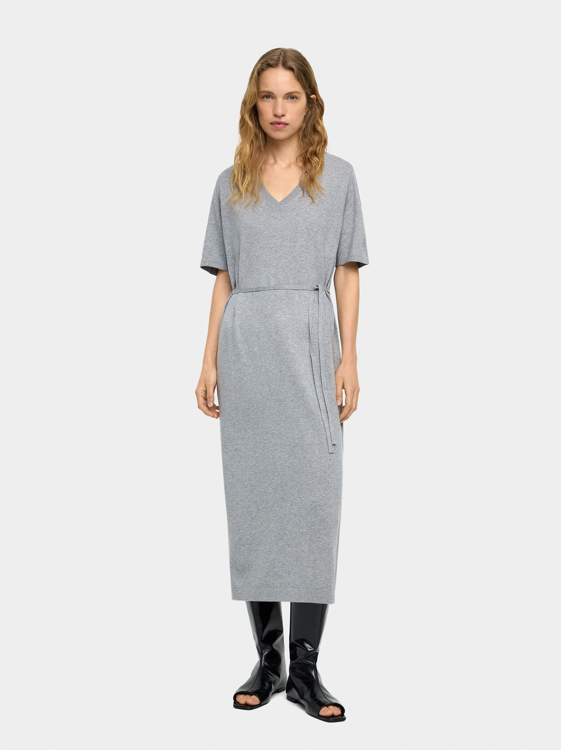 Vestido midi de malha com tira