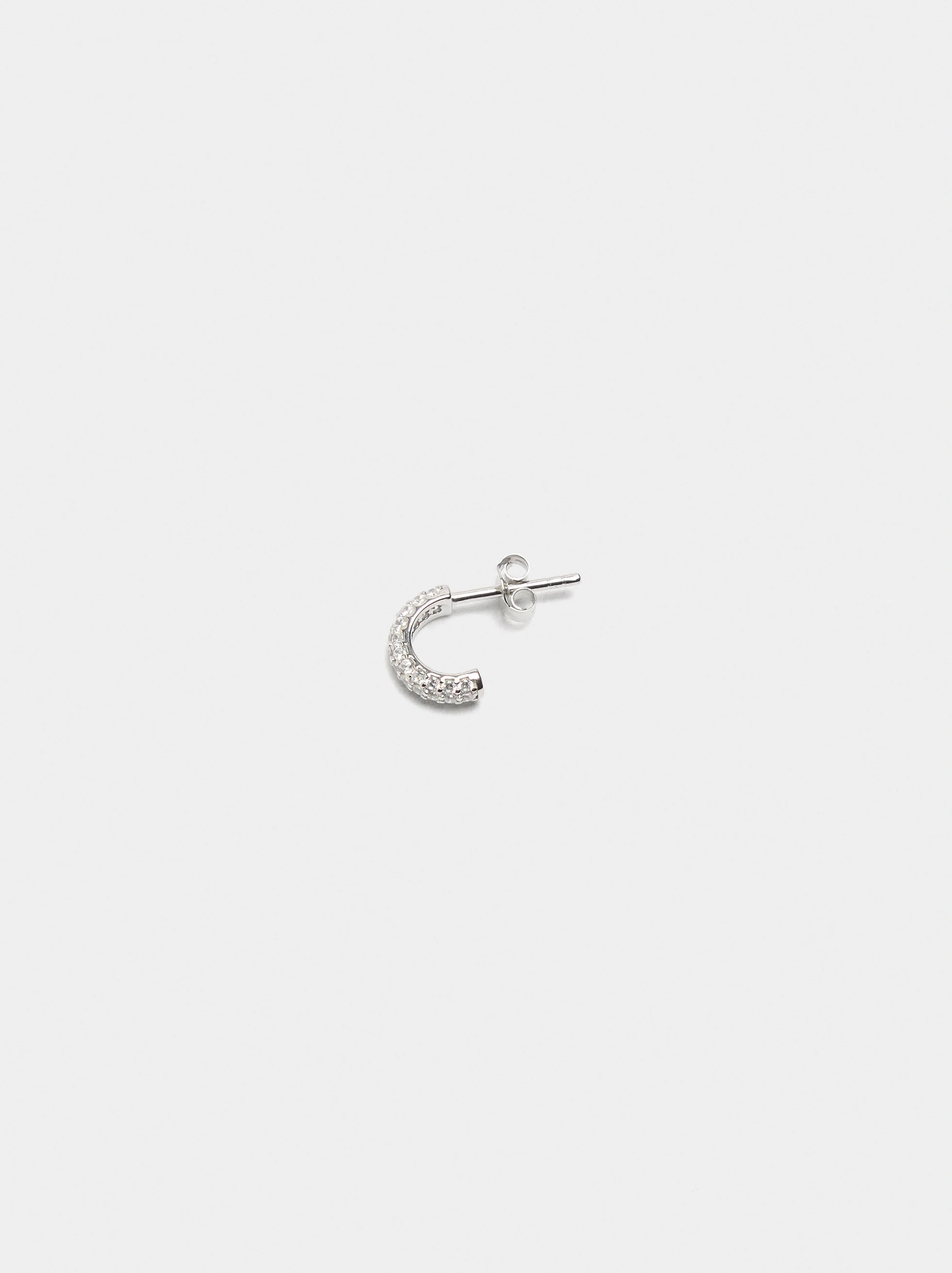Argola individual com zircónias - prata de lei 925