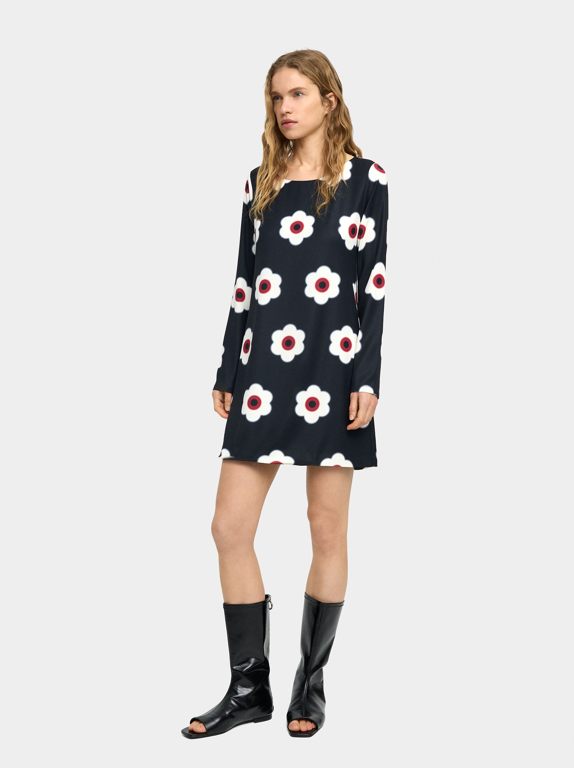 Vestido curto estampado floral